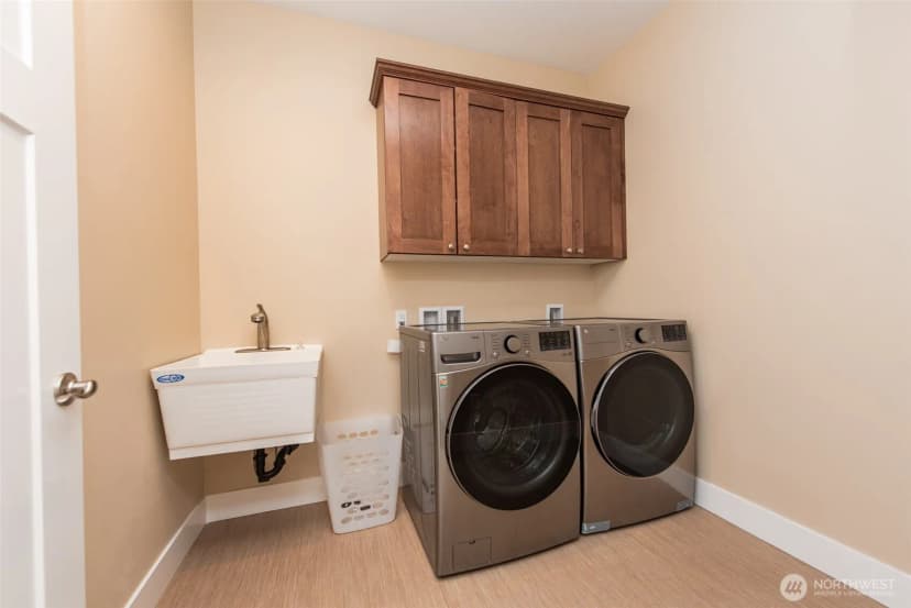 Property photo for 390 Broadmoor Street, Sequim photo 32