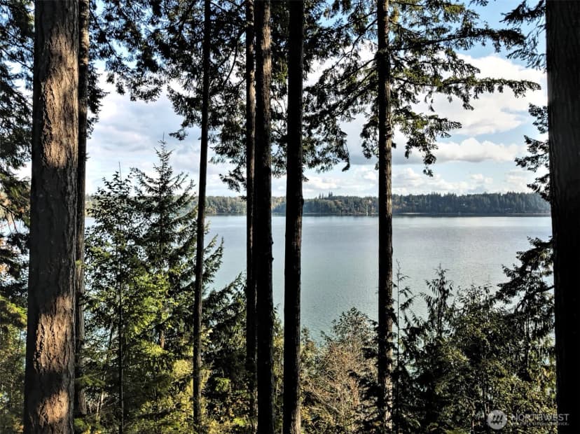 Property photo for 898 Se Dahman Road, Shelton