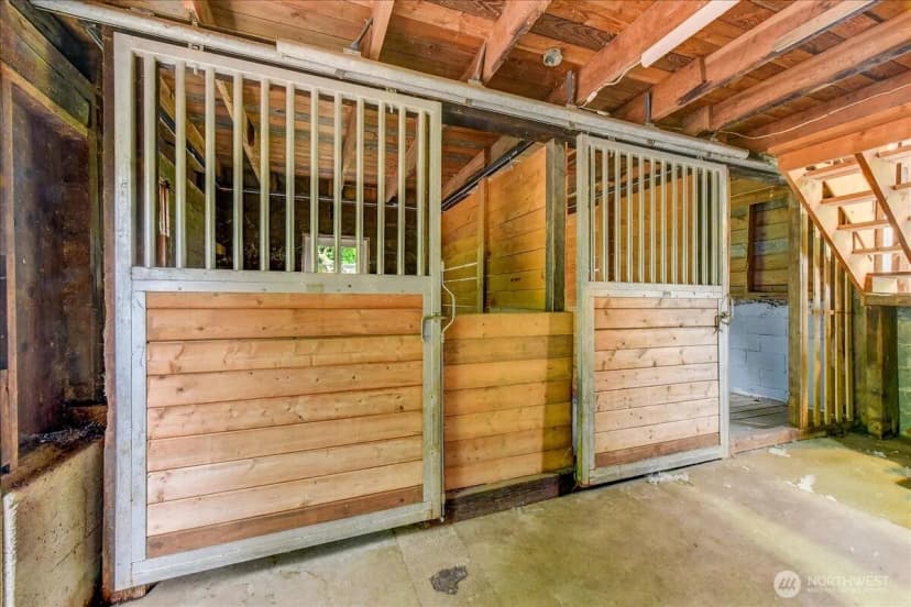 Property photo for 18115 185th Avenue Ne, Woodinville photo 34
