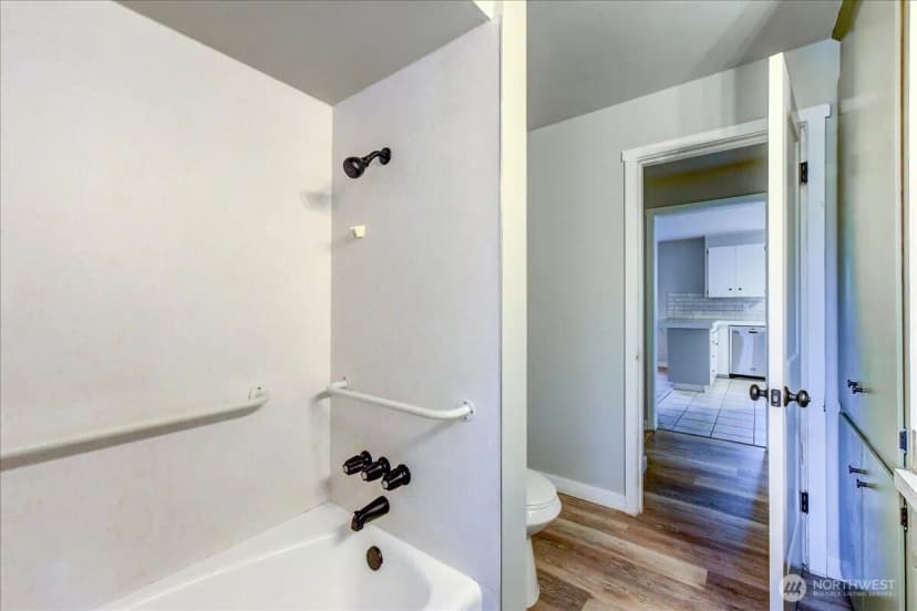 Property photo for 18115 185th Avenue Ne, Woodinville photo 20