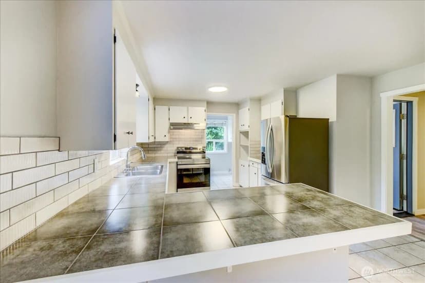Property photo for 18115 185th Avenue Ne, Woodinville photo 10