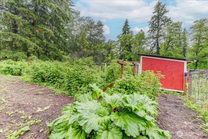 Property photo for 18115 185th Avenue Ne, Woodinville photo 30