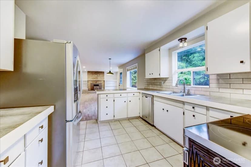 Property photo for 18115 185th Avenue Ne, Woodinville photo 12