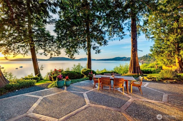 Property photo for 3559 Biz Point Road, Anacortes