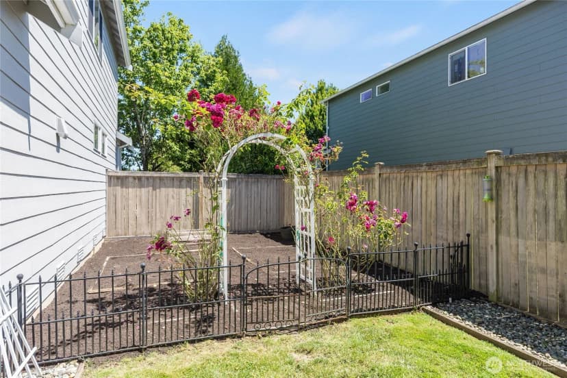 Property photo for 28514 71st Drive Nw, Stanwood photo 30