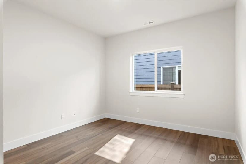Property photo for 17921 Sunset Road, Bothell photo 7