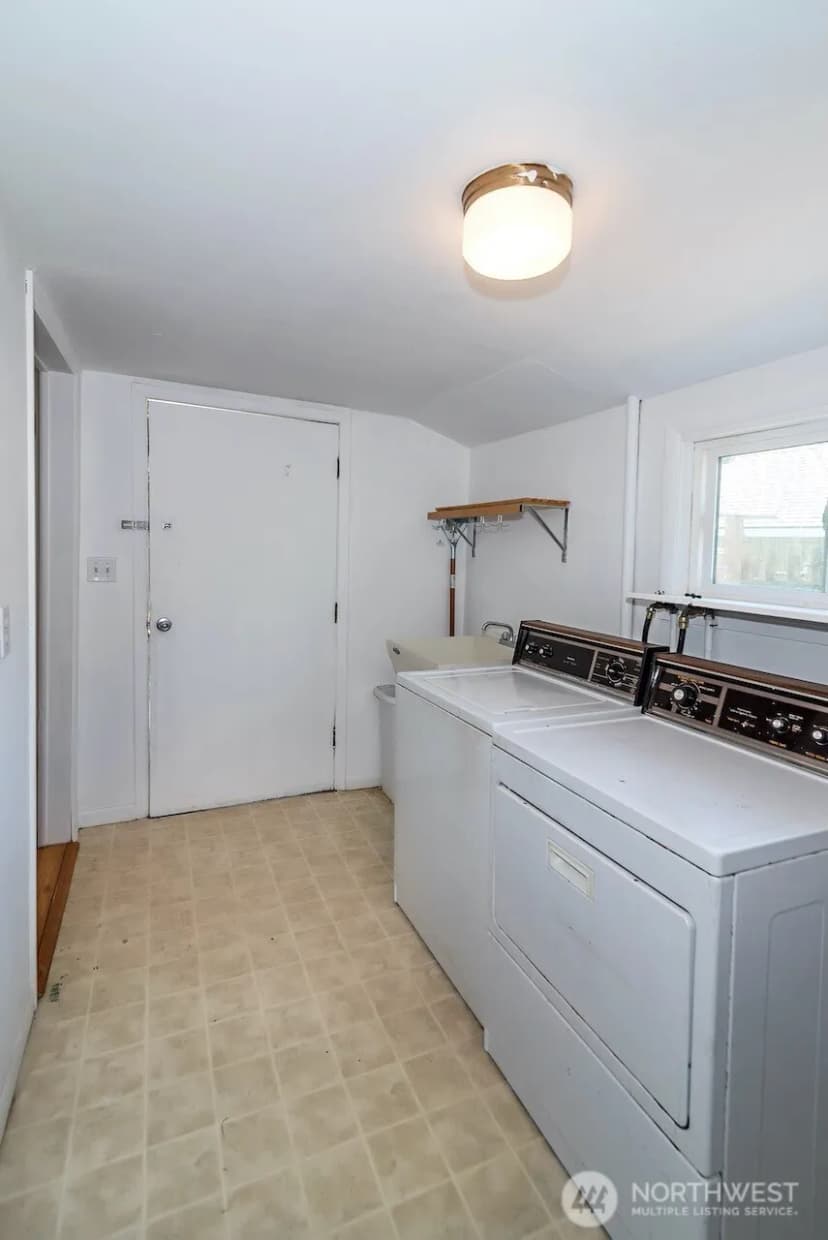 Property photo for 814 E 5th Avenue, Ellensburg photo 17