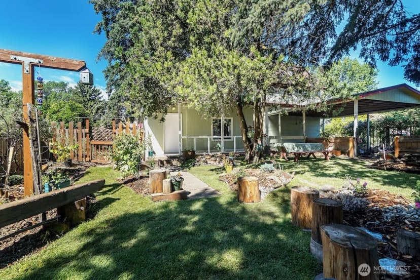 Property photo for 814 E 5th Avenue, Ellensburg photo 24