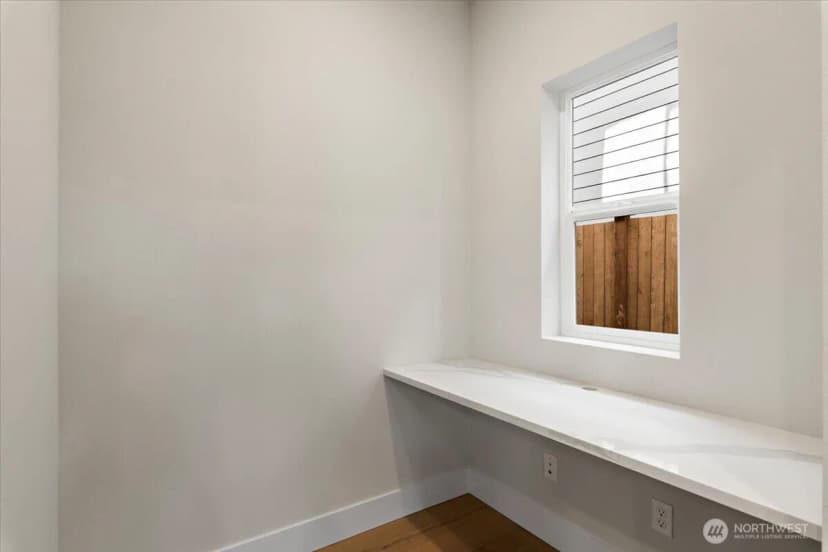 Property photo for 17915 Sunset Road, Bothell photo 12