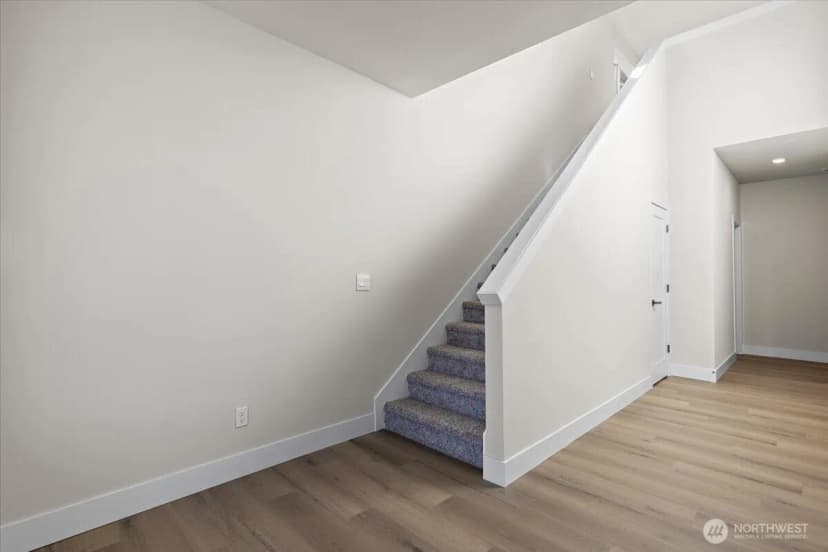 Property photo for 17915 Sunset Road, Bothell photo 3
