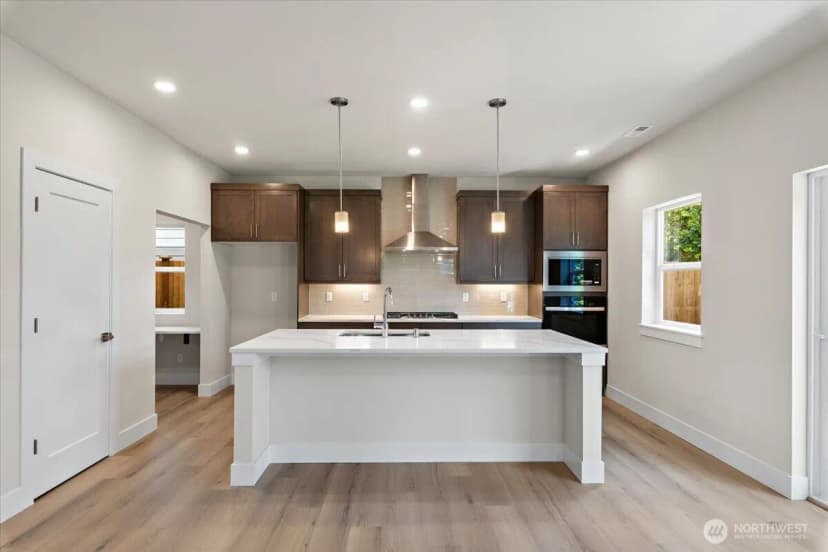 Property photo for 17915 Sunset Road, Bothell photo 7