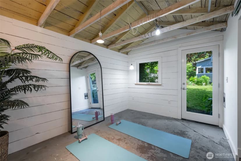 Property photo for 3033 Ne 92nd Street, Seattle photo 38