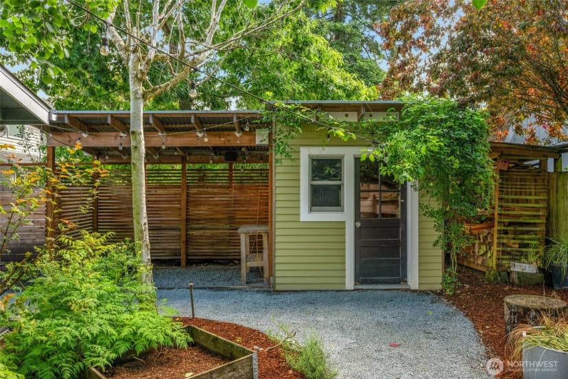 Property photo for 3033 Ne 92nd Street, Seattle photo 27