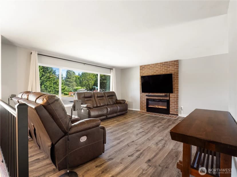Property photo for 2103 Sw 306th Place, Federal Way photo 6