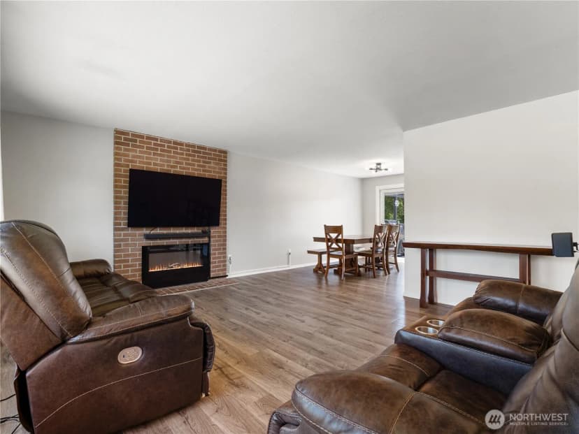 Property photo for 2103 Sw 306th Place, Federal Way photo 9
