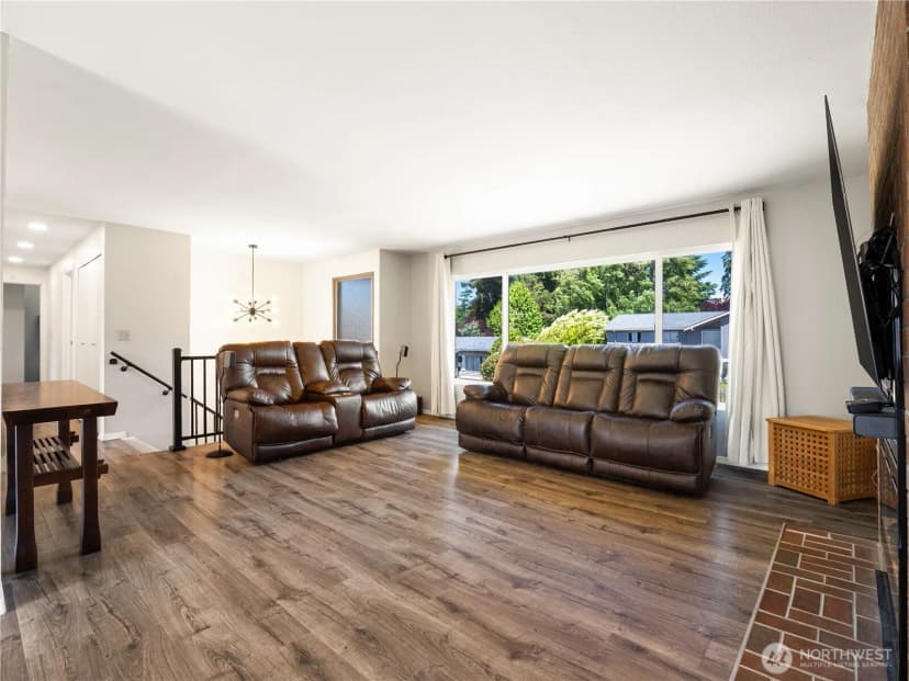 Property photo for 2103 Sw 306th Place, Federal Way photo 7