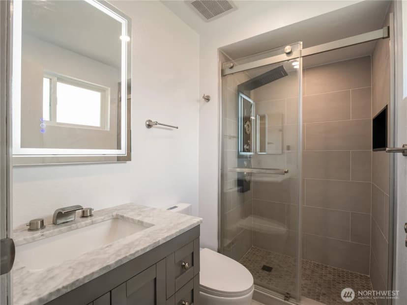 Property photo for 2103 Sw 306th Place, Federal Way photo 17