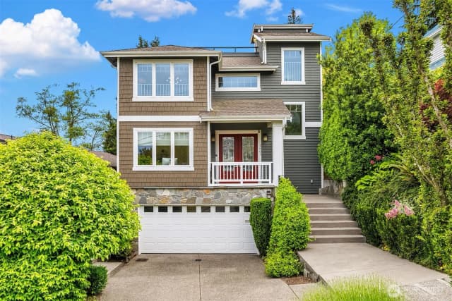 Property photo for 2607 W Newton Street, Seattle