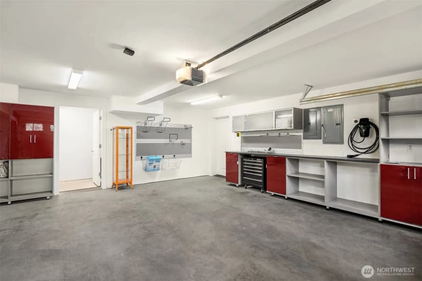 Property photo for 2607 W Newton Street, Seattle photo 36
