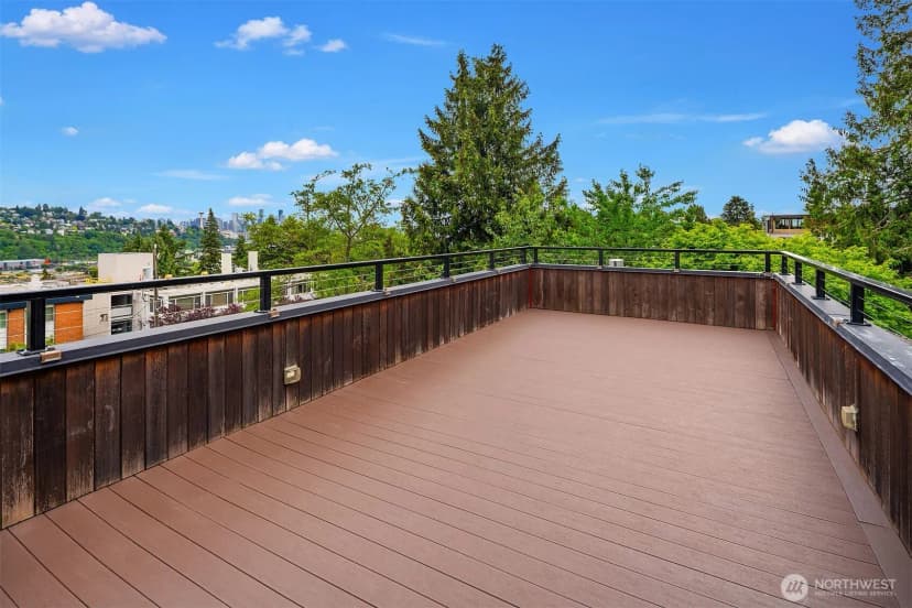 Property photo for 2607 W Newton Street, Seattle photo 38