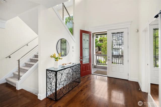 Property photo for 2607 W Newton Street, Seattle photo 5