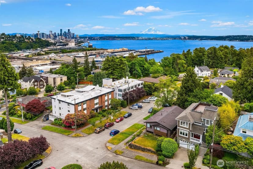 Property photo for 2607 W Newton Street, Seattle photo 39