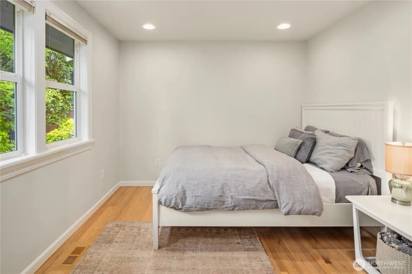 Property photo for 717 W Cremona Street, Seattle photo 19