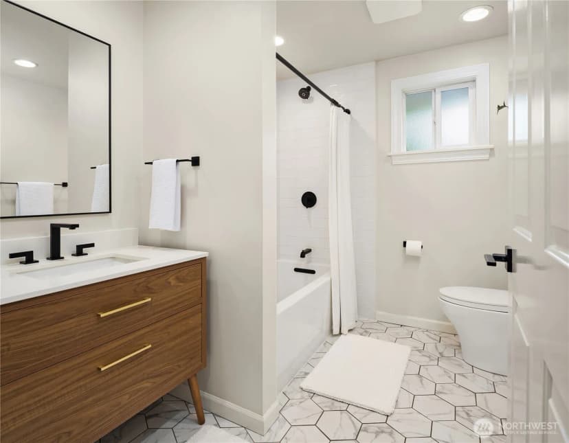 Property photo for 717 W Cremona Street, Seattle photo 17