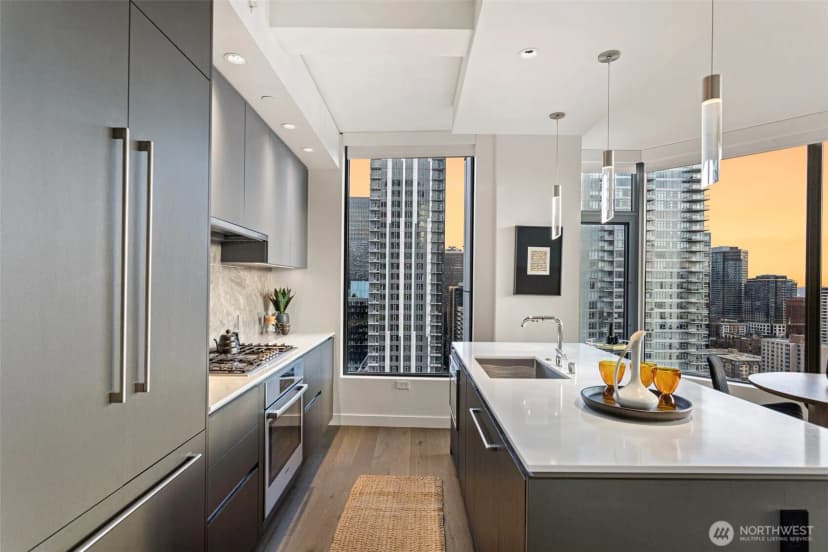Property photo for 2510 6th Avenue #2504, Seattle photo 5