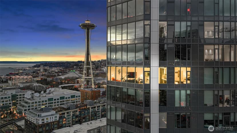 Property photo for 2510 6th Avenue #2504, Seattle photo 2