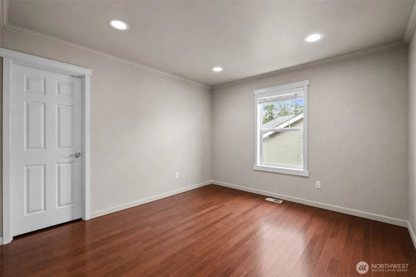 Property photo for 4737 Mount Baker Loop, Mount Vernon photo 15