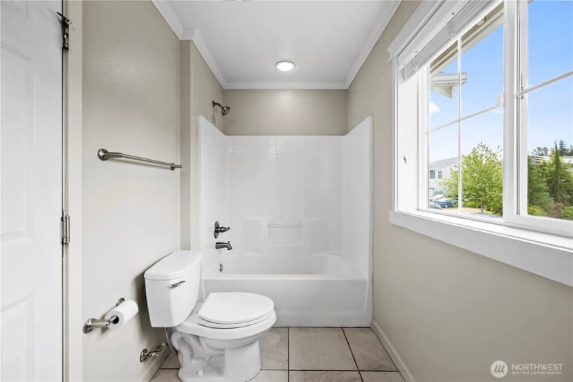 Property photo for 4737 Mount Baker Loop, Mount Vernon photo 16
