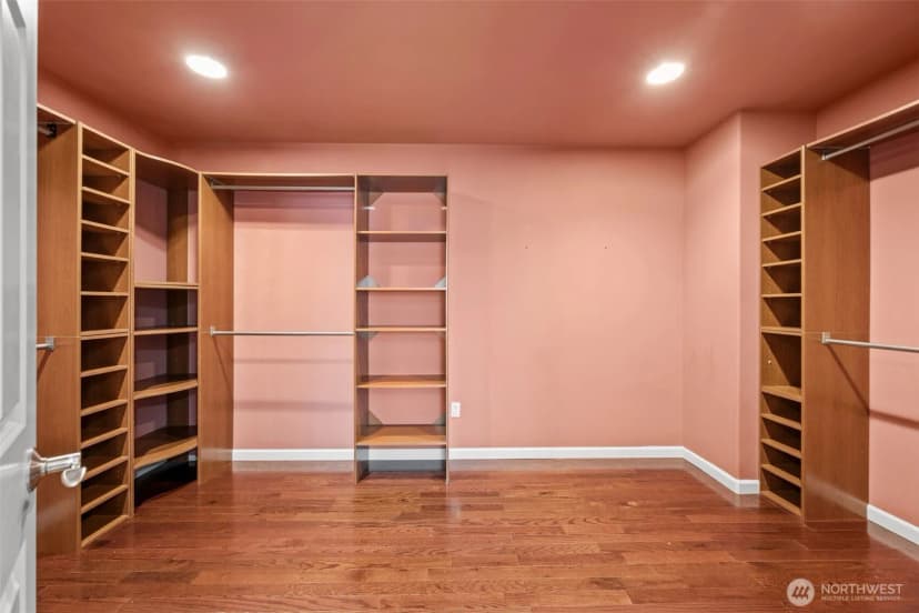 Property photo for 4737 Mount Baker Loop, Mount Vernon photo 12