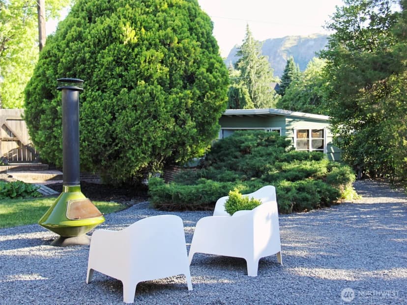 Property photo for 945 Idaho Street, Wenatchee photo 4
