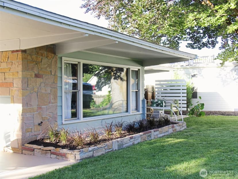 Property photo for 945 Idaho Street, Wenatchee photo 34