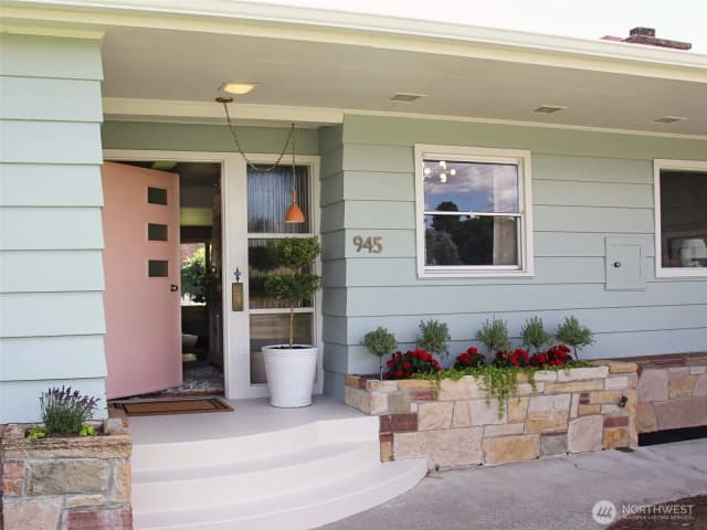 Property photo for 945 Idaho Street, Wenatchee photo 3