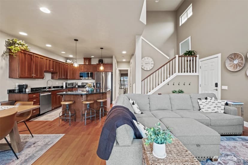 Property photo for 23325 Sunserra Loop Nw #a44, Quincy photo 11