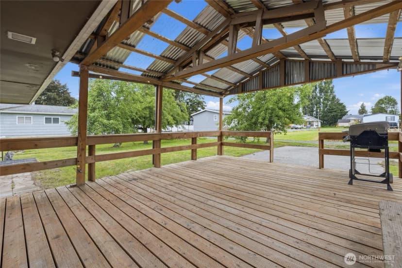 Property photo for 230 Cleveland Avenue, Sumas photo 8