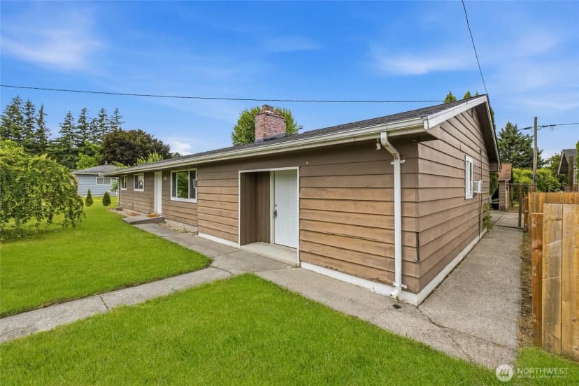 Property photo for 230 Cleveland Avenue, Sumas photo 30