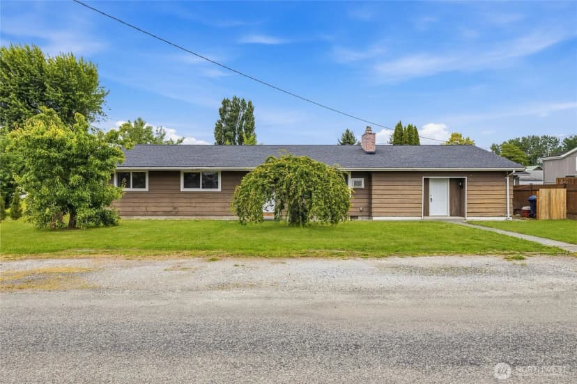 Property photo for 230 Cleveland Avenue, Sumas photo 33