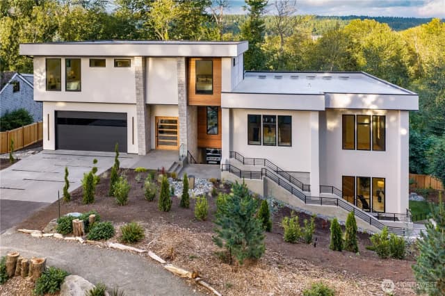 Property photo for 3806 95th Avenue Ne, Yarrow Point