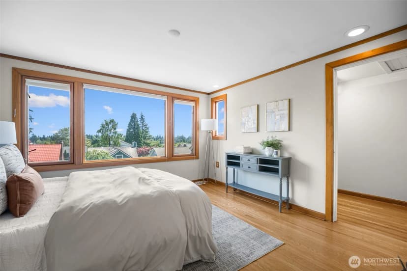 Property photo for 8248 16th Avenue Ne, Seattle photo 19