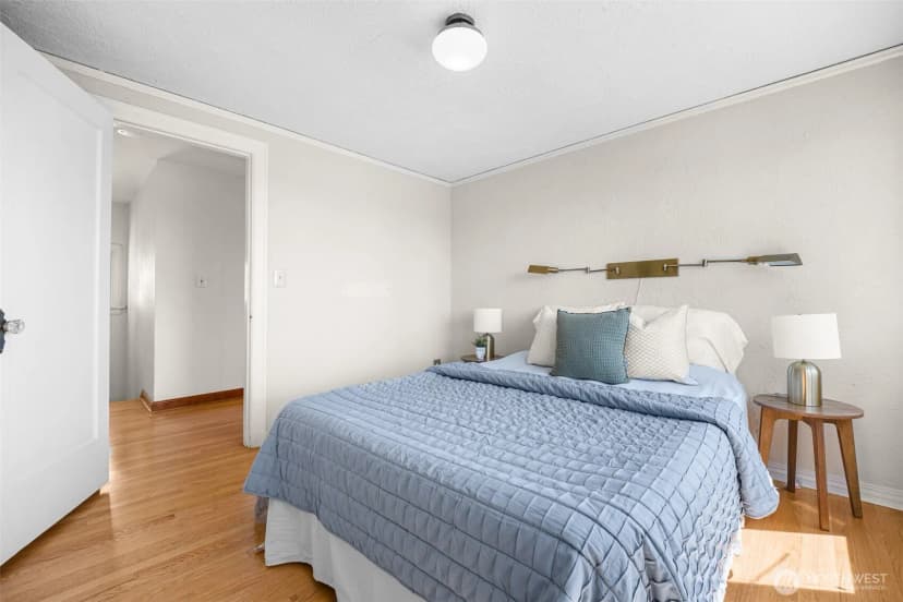 Property photo for 8248 16th Avenue Ne, Seattle photo 17
