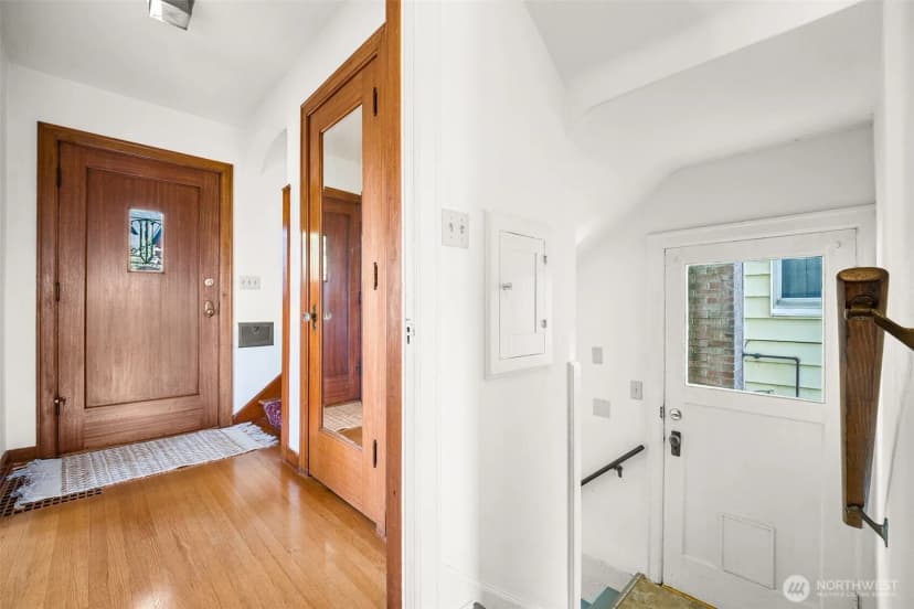 Property photo for 8248 16th Avenue Ne, Seattle photo 13
