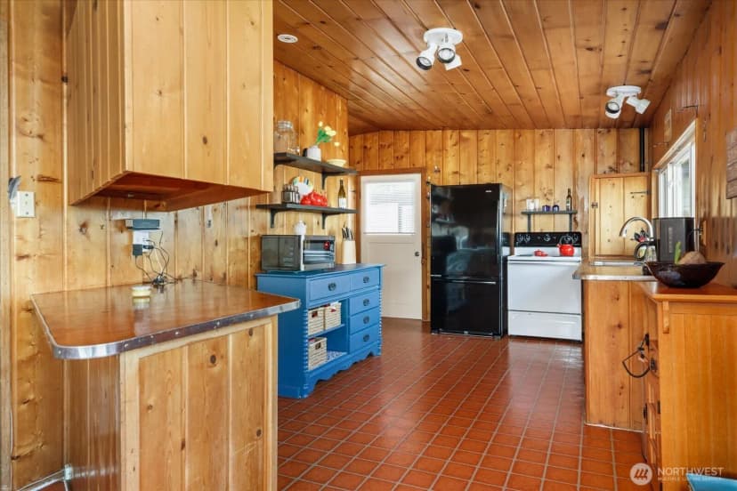 Property photo for 3130 Green Road, Oak Harbor photo 17