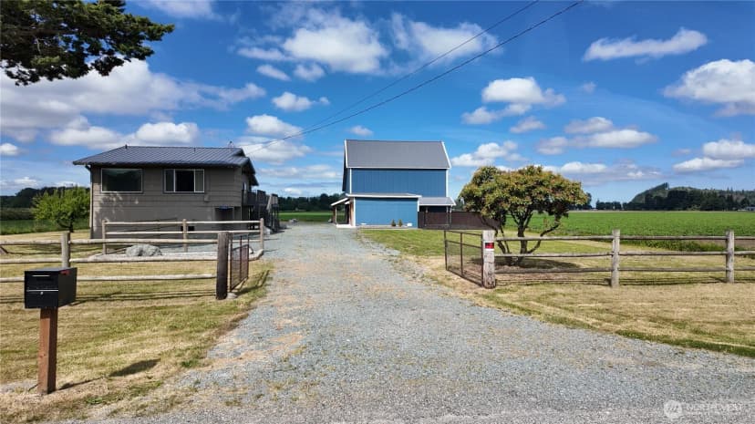 Property photo for 11132 Sterling Road, Sedro Woolley photo 2