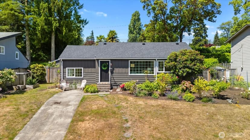 Property photo for 16237 10th Avenue Ne, Shoreline photo 2