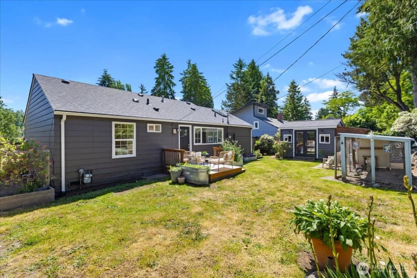 Property photo for 16237 10th Avenue Ne, Shoreline photo 23