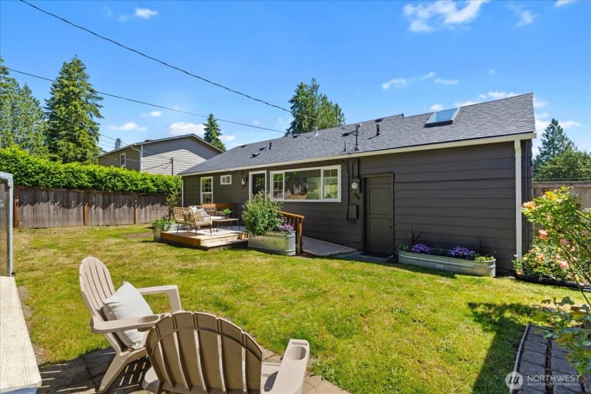 Property photo for 16237 10th Avenue Ne, Shoreline photo 21