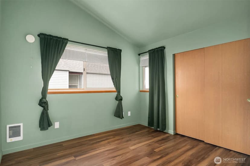 Property photo for 708 6th Avenue S #e101, Kent photo 19